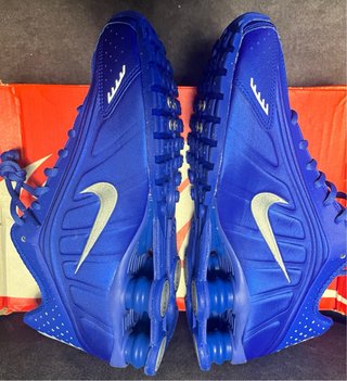 Nike Shox R4 Azul y Plateado