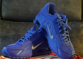 Nike Shox R4 Azul y Plateado