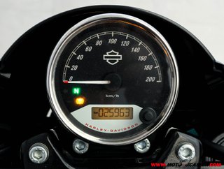 HARLEY-DAVIDSON STREET ROD ¿A2?