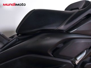 YAMAHA X-MAX 125