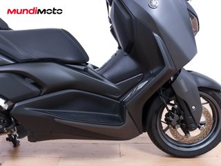 YAMAHA X-MAX 125