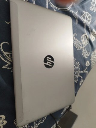 HP Folio i7  1040 G1 - 8GB RAM sin disco ni cargad