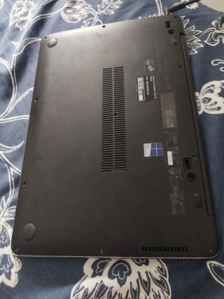 HP Folio i7  1040 G1 - 8GB RAM sin disco ni cargad