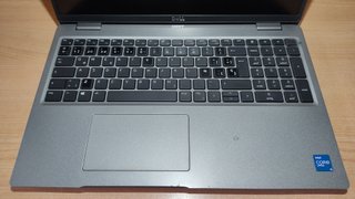 Portátil Dell Latitude 5520. 15'6 p. , 16 GB RAM