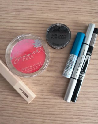 Pack Maquillaje SHEGLAM y Essence