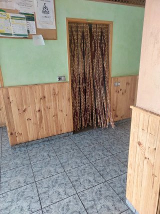 Se Alquila Local en Ripoll