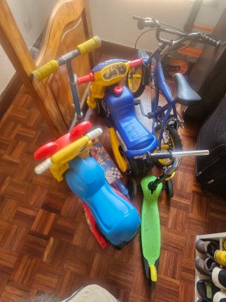 Lote Patinetes y Bicicleta Infantil