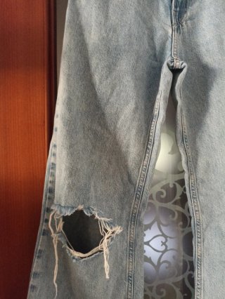 Pantaloni jeans donna strappati