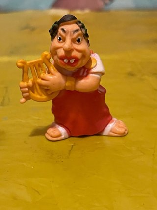 Figuras PVC Monclis