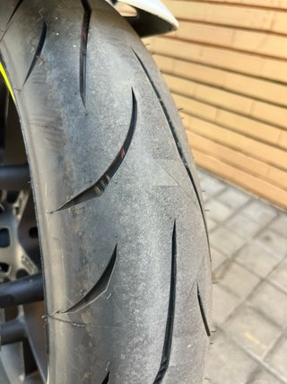 Honda CBR 500R Apta A2 Blanca y Amarilla