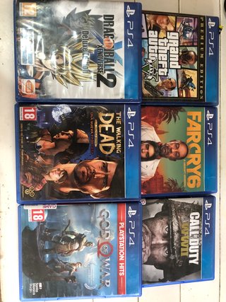 PS4 Slim 1TB con 2 mandos y cables