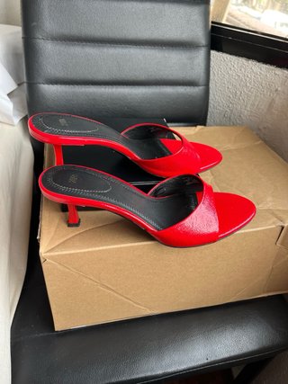 Sandalias tacón Zara Rojo Talla 37