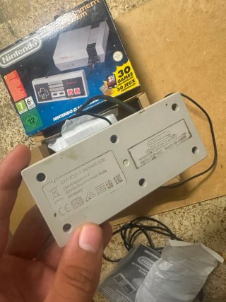 Nintendo Classic Mini NES + Caja