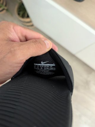 Chanclas Nike niño negras