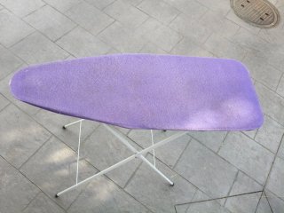 Tabla de planchar morada plegable, tamaño pequeño