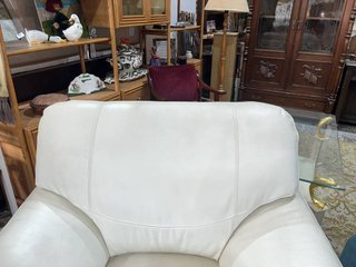 SILLÓN MODERNO DE PIEL
