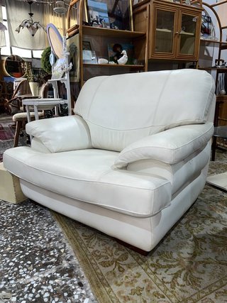 SILLÓN MODERNO DE PIEL