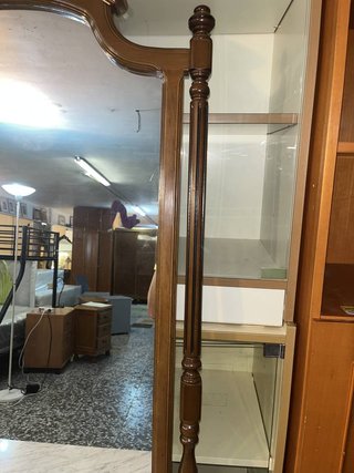 CÓMODA CLÁSICA CON ESPEJO