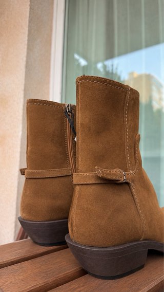 Botines de piel