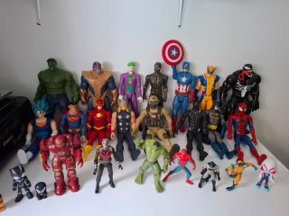Colección Figuras Superhéroes Marvel DC