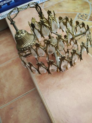 Lámpara de salón vintage dorada