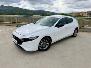 Mazda 3 ETIQUETA ECO  2025
