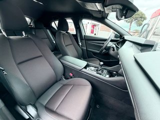 Mazda 3 ETIQUETA ECO  2025