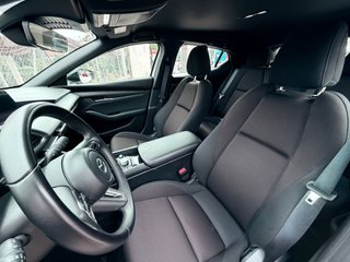 Mazda 3 ETIQUETA ECO  2025