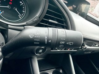 Mazda 3 ETIQUETA ECO  2025