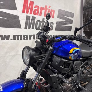 YAMAHA XSR700