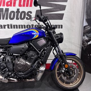 YAMAHA XSR700