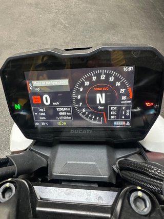 Ducati streetfighter v4s 2024