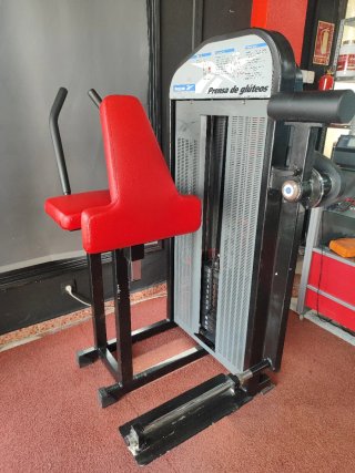 Máquina Patada de Glúteo Reebok