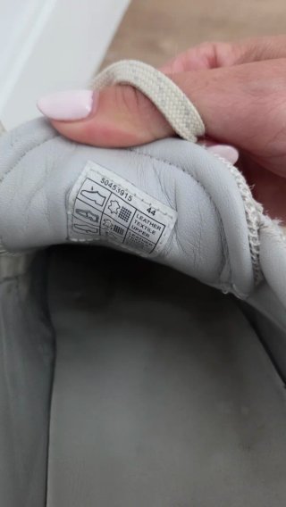 Zapatillas Hugo Boss Beige y Blancas