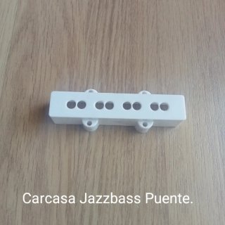 Fender Squier Jazz Bass VM.  y más.