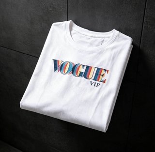 Tallas S / M / XL. Camiseta VOGUE VIP.