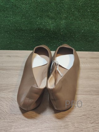 Bailarinas con Puntera en Pico Amazon Essentials