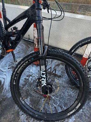 YT Capra CF 2017 27,5”