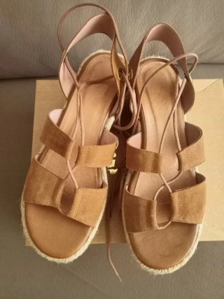 Sandalias piel