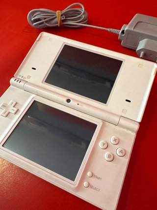 Nintendo DSi Blanca con Cargador