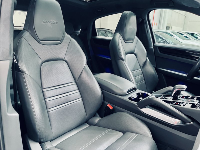 Porsche Cayenne 2020, foto 14