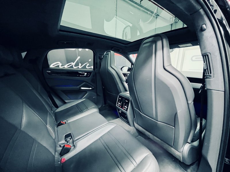 Porsche Cayenne 2020, foto 36