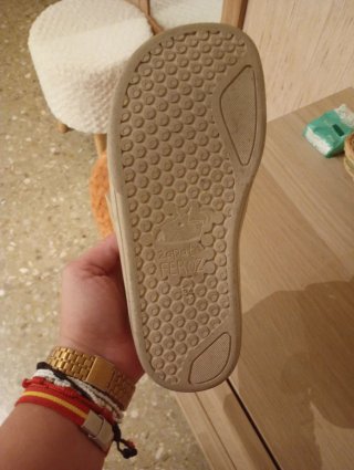 Sandalias Feroz Beige ( Sin uso) talla 34