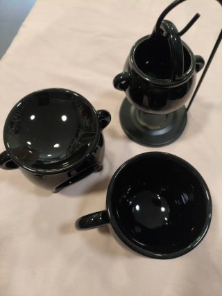 Set una Taza y dos quemadores Caldero Brujas.