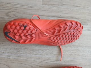 Zapatillas multitacos Nike Naranja y Azul