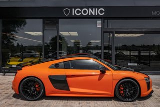Audi R8 V10 PLUS