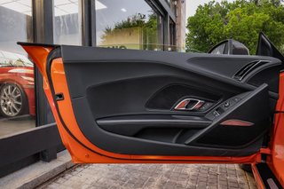 Audi R8 V10 PLUS