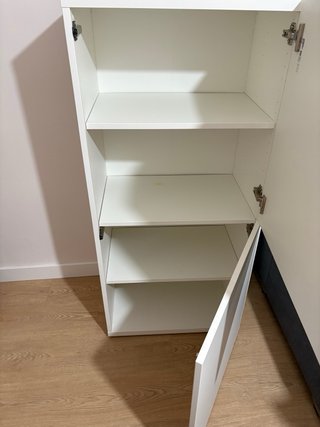 Mueble BESTA blanco con puertas y baldas