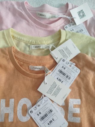 Nuevo. Lote 3 camisetas niño dinosaurios