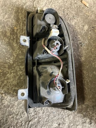 Pilotos Traseros Toyota Land Cruiser KZJ90